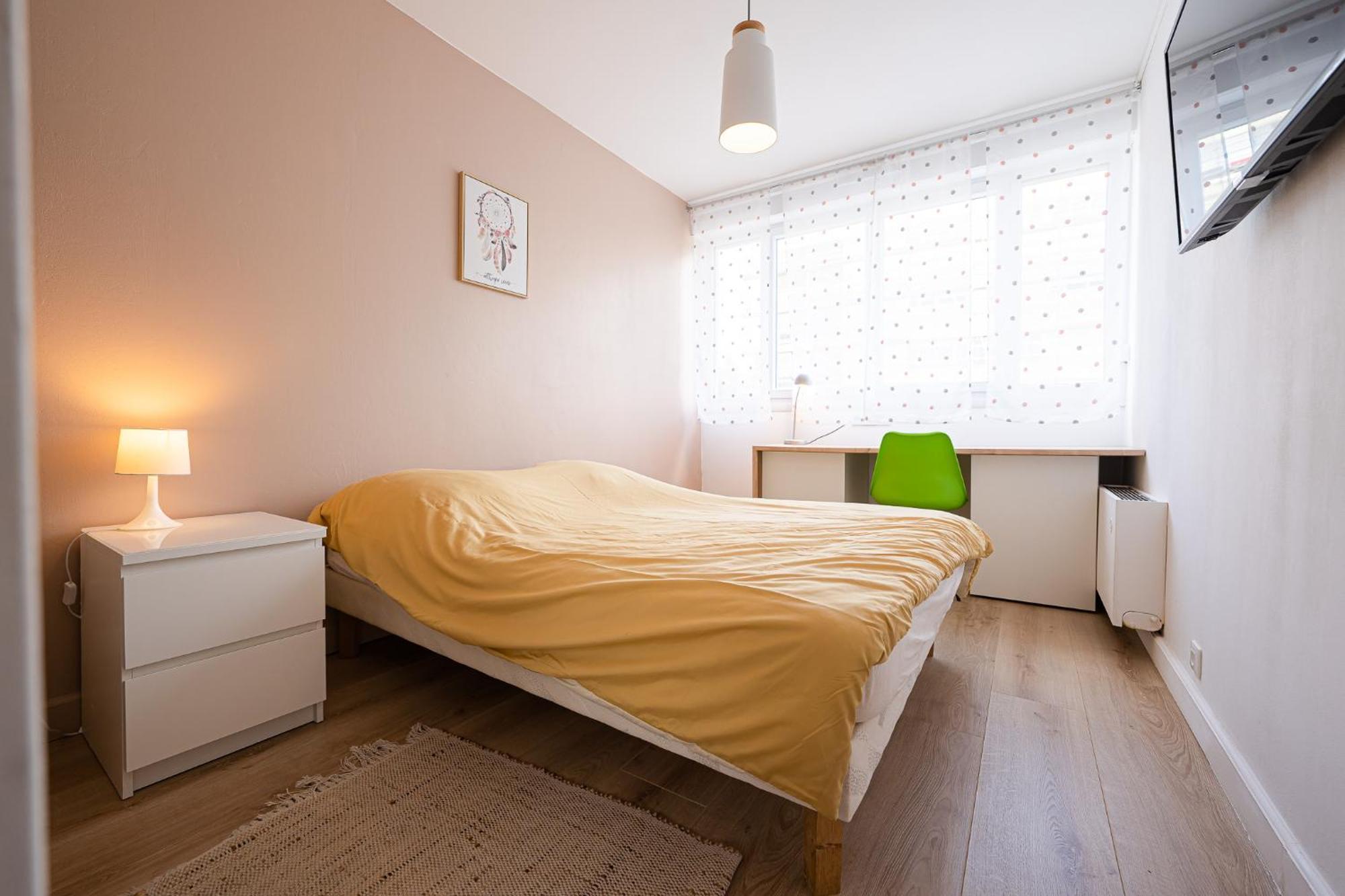 Apartment 4 - *